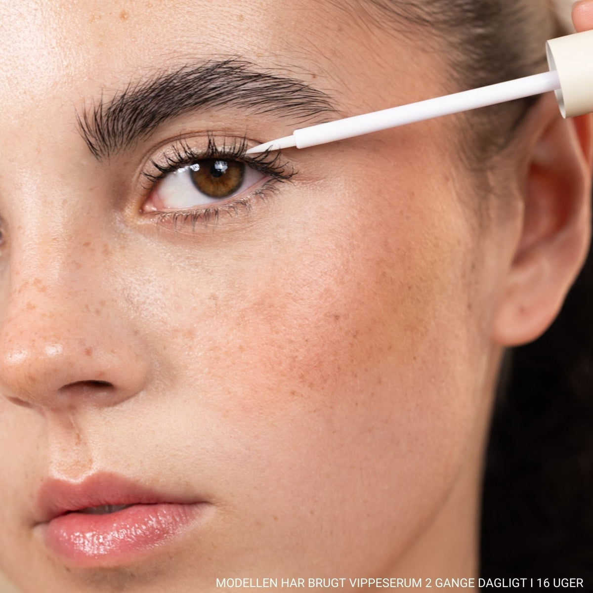 EYELASH GROWTH SERUM WITH SANZI GROWTH COMPLEX