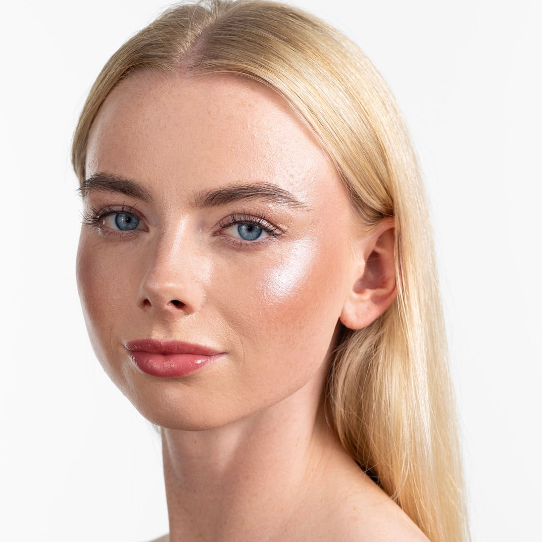 POWDER HIGHLIGHTER